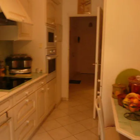 Stella Apartment